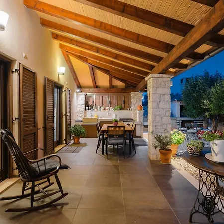 Villa Clariss By Briskva *