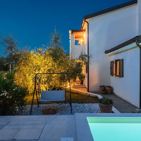 别墅 Clariss By Briskva