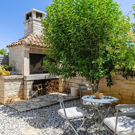 Villa Clariss By Briskva Višnjan