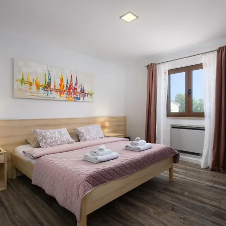 别墅 Clariss By Briskva *