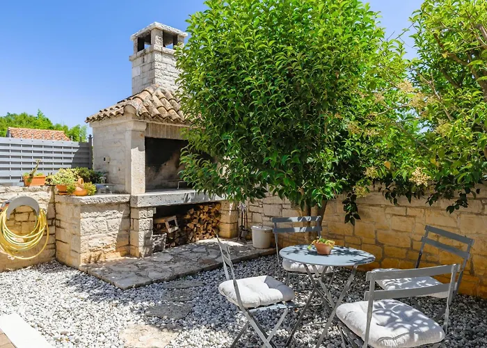 Vila Clariss By Briskva Visnjan